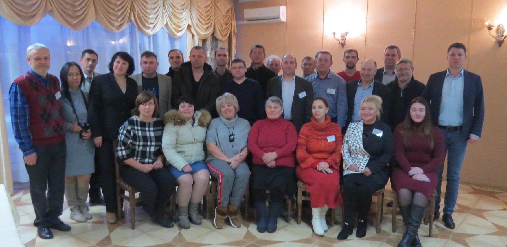 У Ладижині форум замінив акції протесту